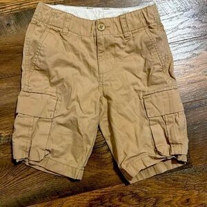 Gap boy cargo shorts size 7
